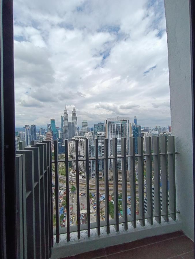 Lx 39A Balcony Klcc View 1 Bedroom Infinity Pool Kuala Lumpur Exteriör bild