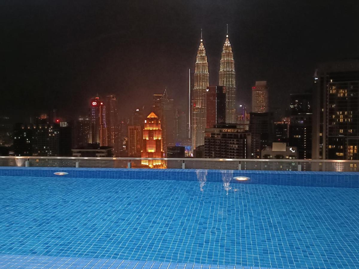 Lx 39A Balcony Klcc View 1 Bedroom Infinity Pool Kuala Lumpur Exteriör bild