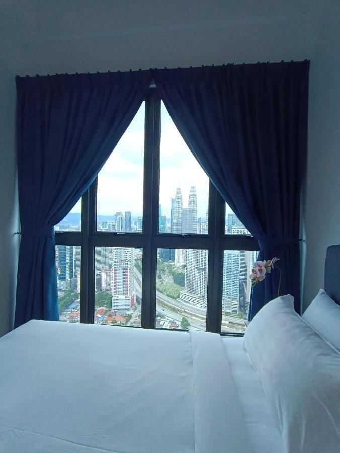 Lx 39A Balcony Klcc View 1 Bedroom Infinity Pool Kuala Lumpur Exteriör bild